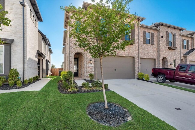 Photo - 1147 Queensdown Wy Townhome