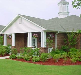 Primary Photo - Autumn Crest Apartments