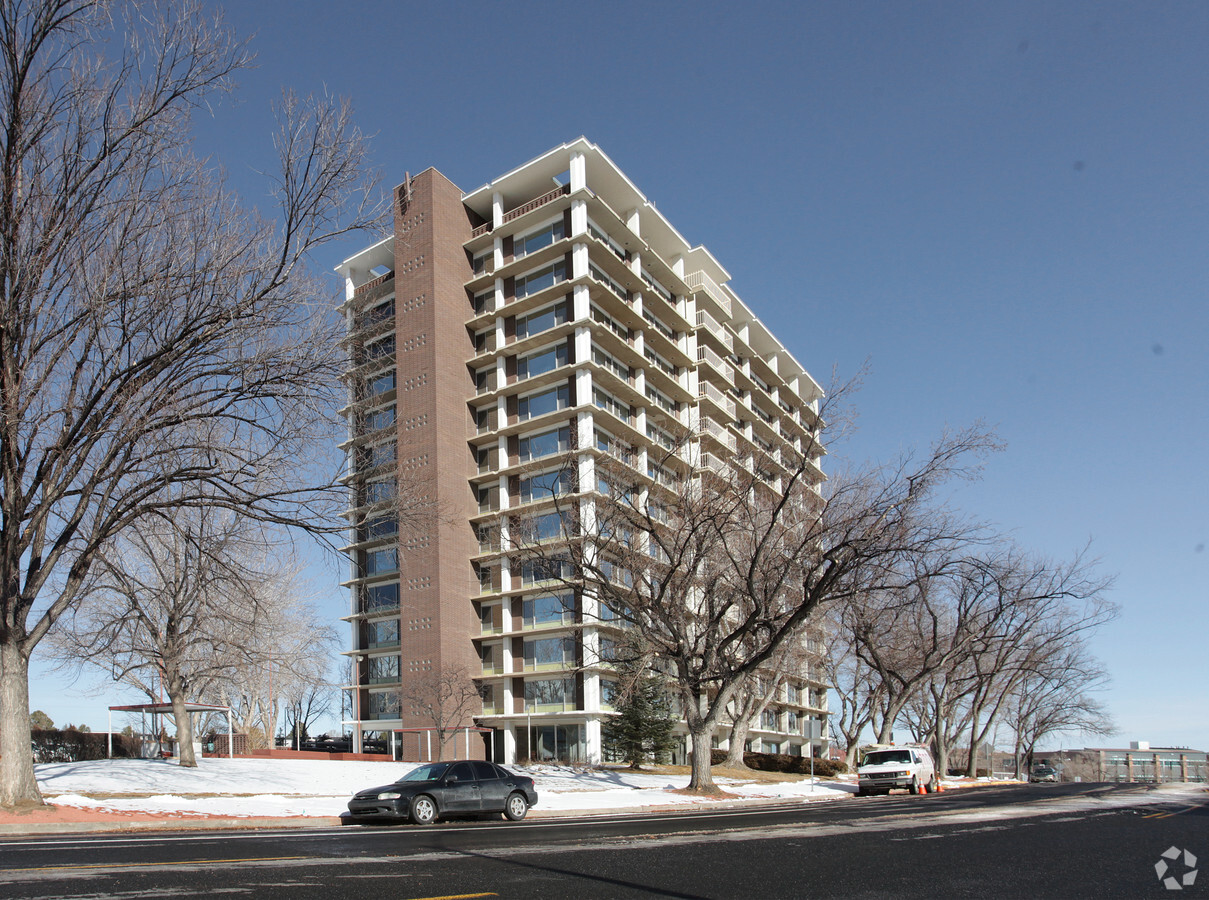 Photo - Pikes Peak Towers Apartments