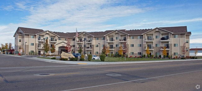 Building Photo - Vineyard Suites At Indian Creek Rental