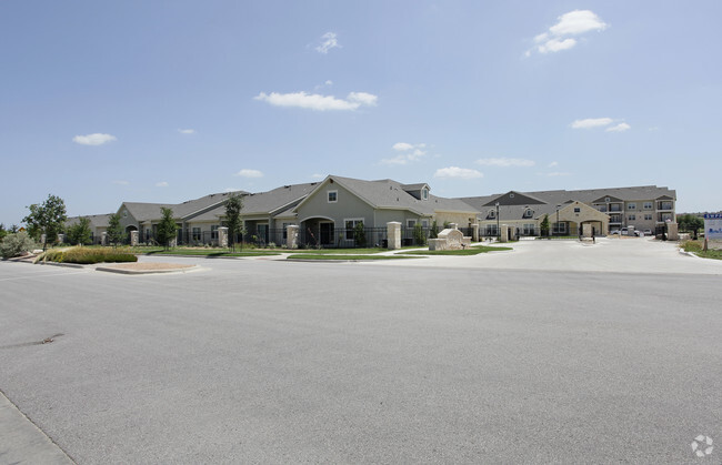 The Overlook at Plum Creek - The Overlook at Plum Creek Apartments