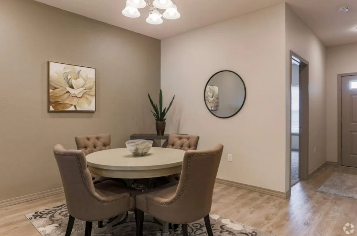 Floor Plan - Furnished 2 Bed, 2 Bath, 1 Car Garage