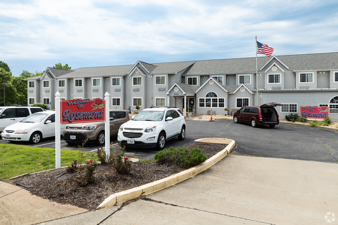 Photo - Rosemont Senior Living Centre Apartments