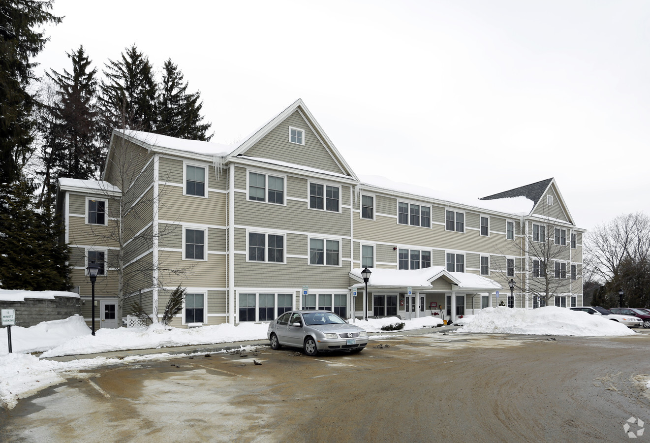 Photo - Derryfield Village Apartments