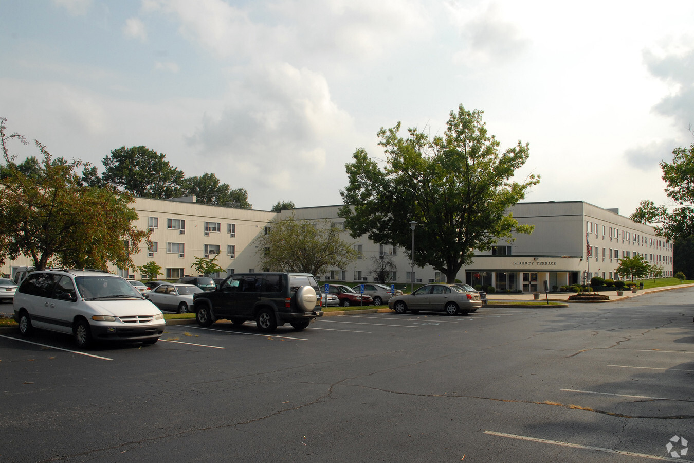 Liberty Terrace - Liberty Terrace Apartments