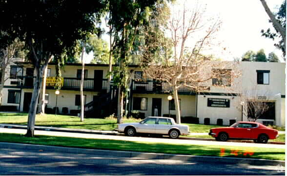 Building Photo - Rosewood Park Apartments