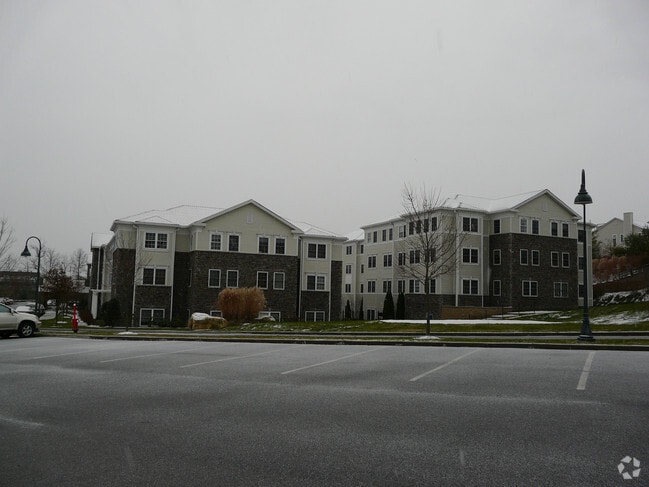 Building Photo - Atria Rye Brook Rental