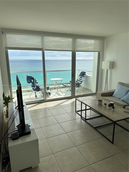 Photo - 5161 Collins Ave Unit 1717 Condo