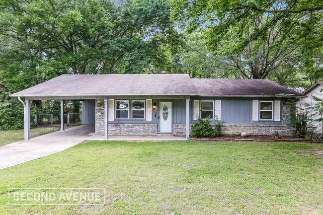 Building Photo - 2204 Carywood Dr Rental