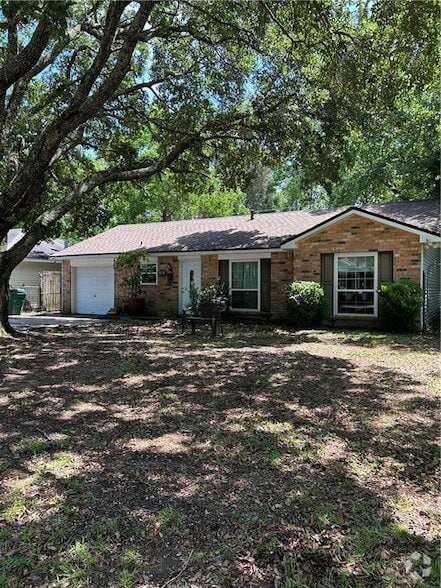 Building Photo - 126 Northwood Dr Rental