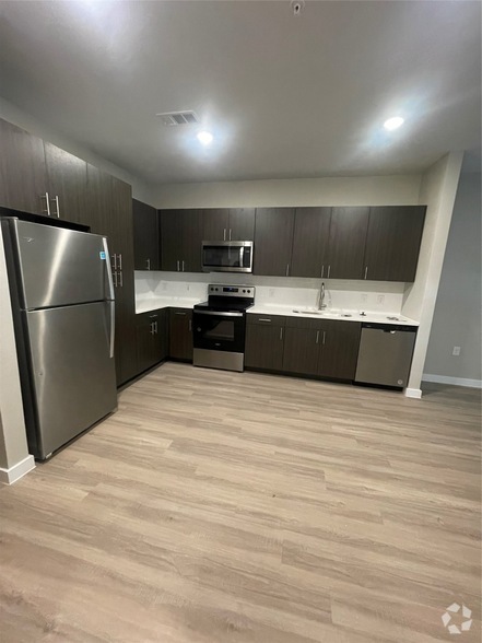 Building Photo - 20525 Ella Blvd Rental