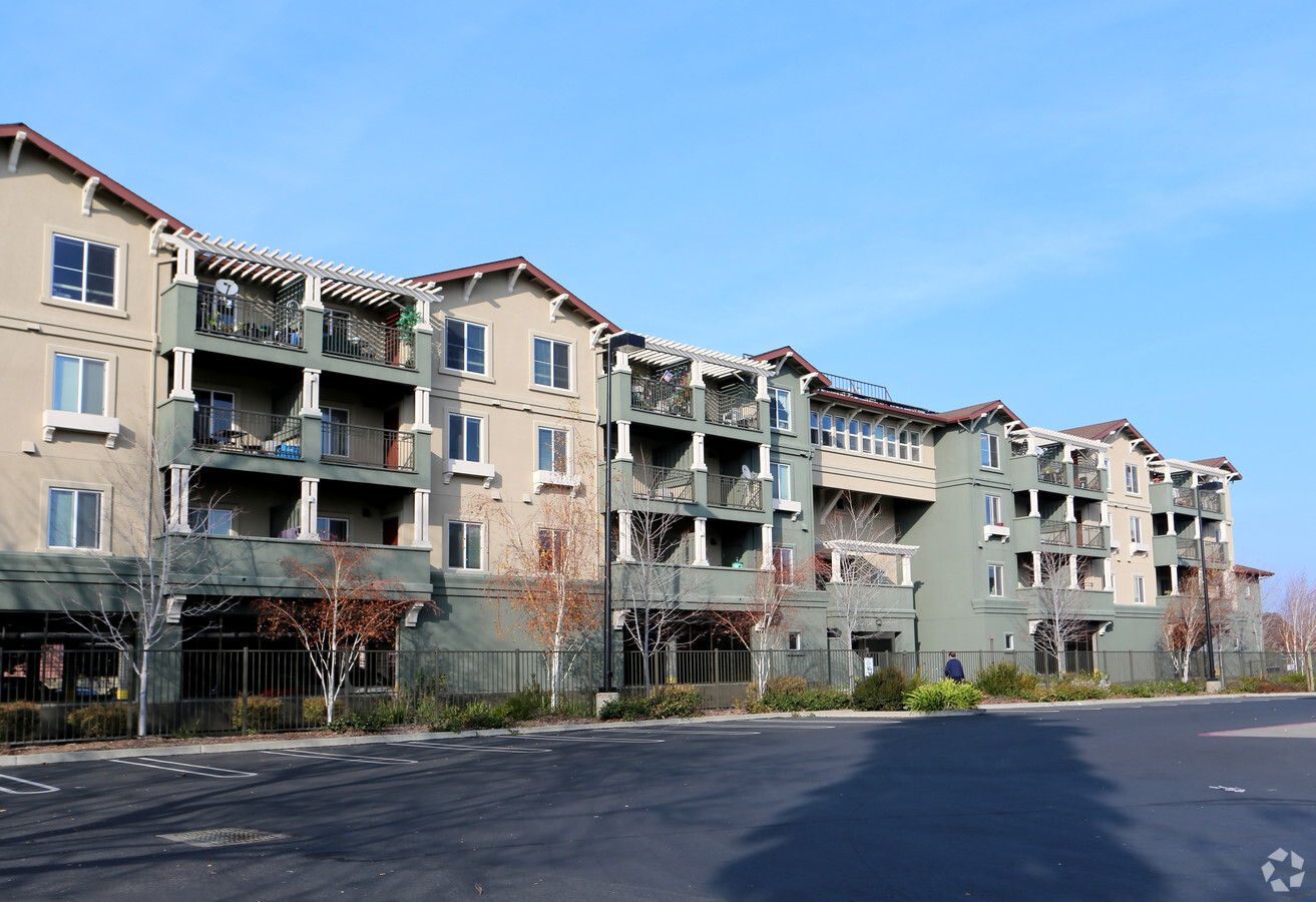 Photo - Wicklow Square Apartments