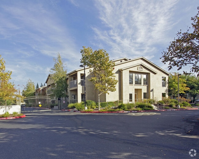 Building Photo - Winding Commons Seniors Residence Rental