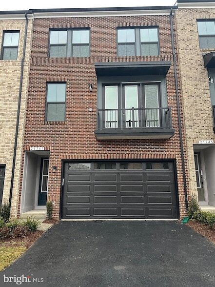 Photo - 21747 Charing Cross Ter Townhome