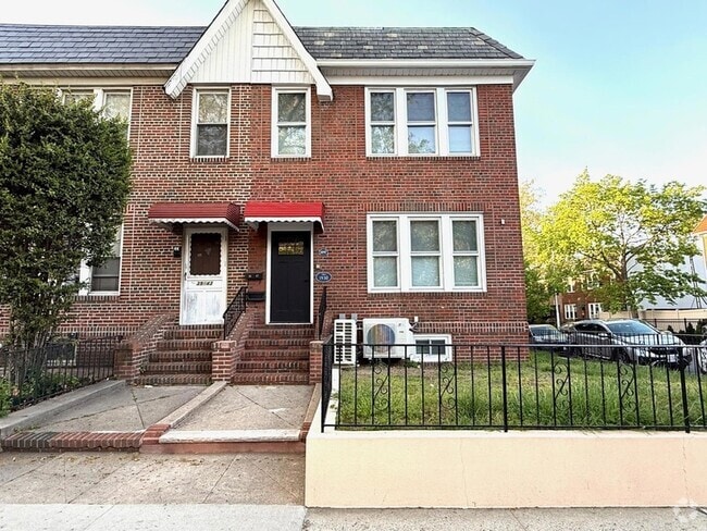 Building Photo - 39-47 50th Avenue Unit 2nd Fl. Rental