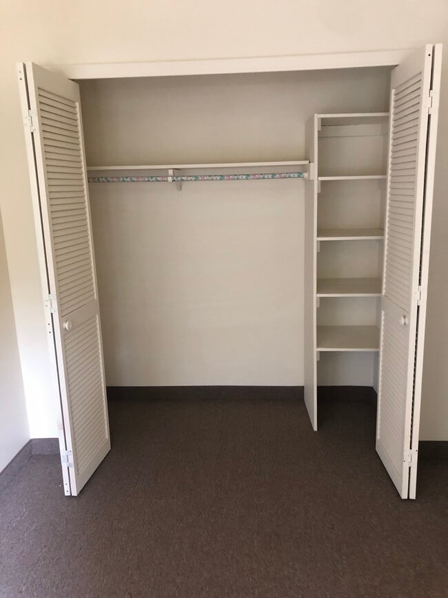 Avery Heights Senior Living Apartments Groton, Connecticut 0 unit available After55