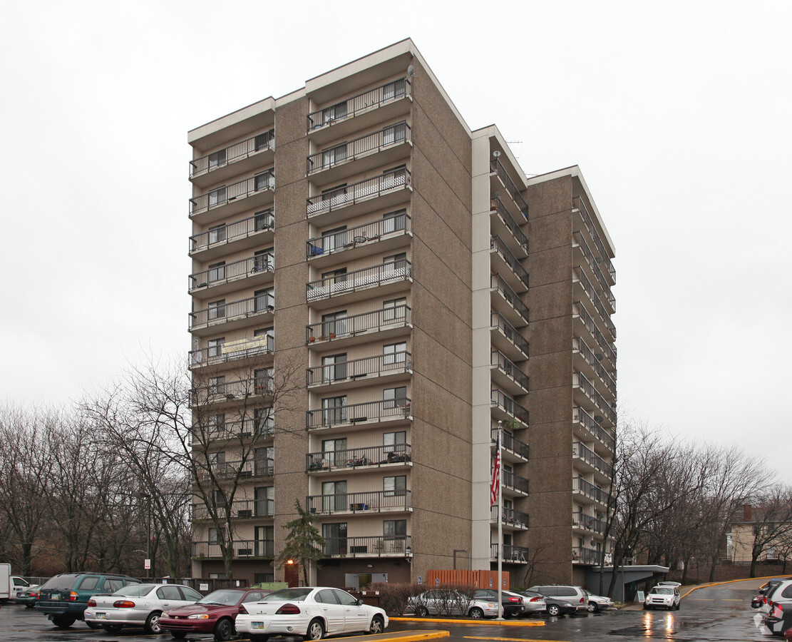 Photo - Senior Chateau On the Hill Apartments