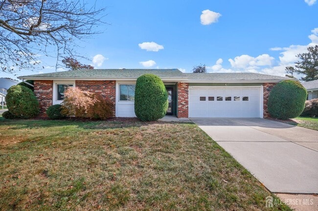 Building Photo - 351A Jutland Dr