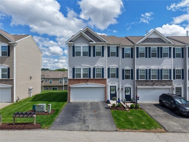 Photo - 109 Shaley Dr Townhome