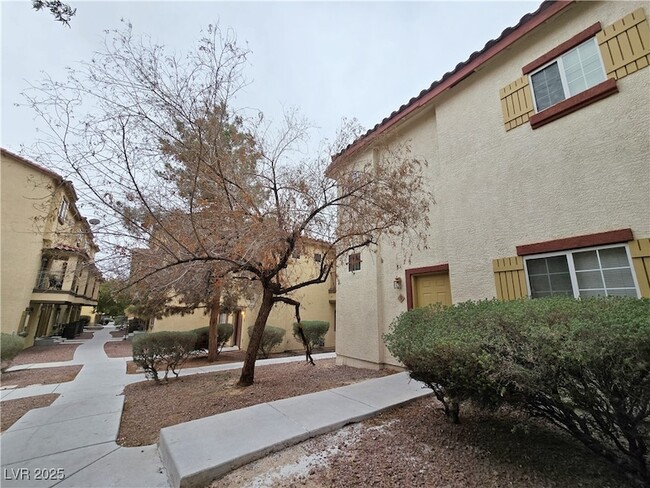 Photo - 5950 Barbosa Dr Townhome