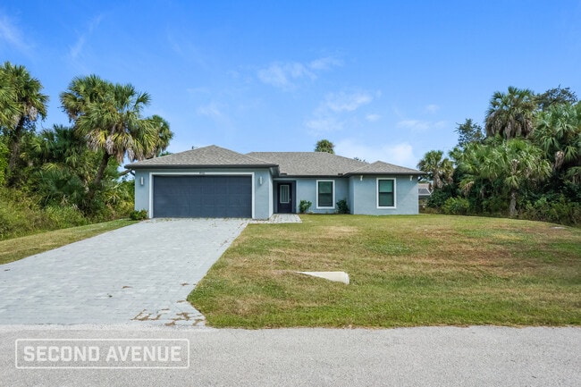 Building Photo - 4066 Chamrade Rd