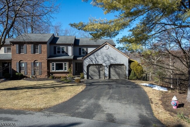 Photo - 52 Goldfinch Grove Townhome