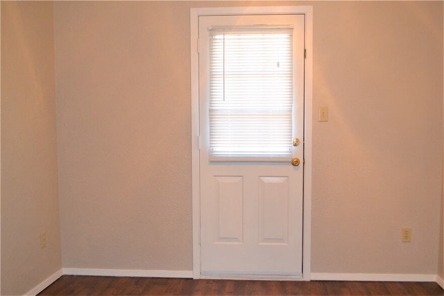 Photo - 1247 Dallas Dr Townhome