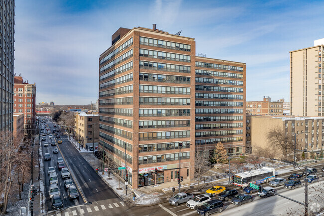 5700 N Sheridan Rd - Hollywood House Apartments