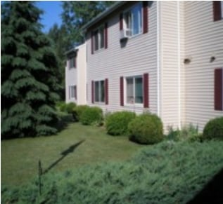 Primary Photo - Hamlet Square Rental