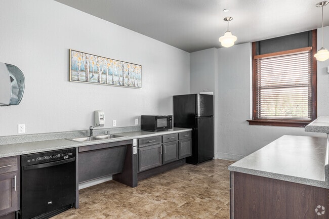 Interior Photo - Dunbar Commons Rental