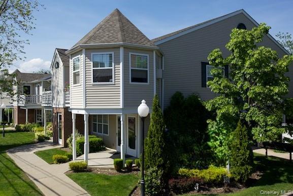 Building Photo - 55 5th Ave