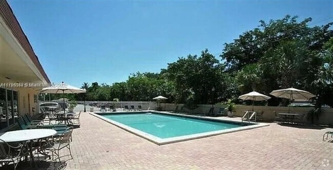 Building Photo - 1800 Sans Souci Blvd Rental
