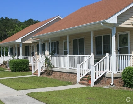 Primary Photo - Cannon Court Apartments