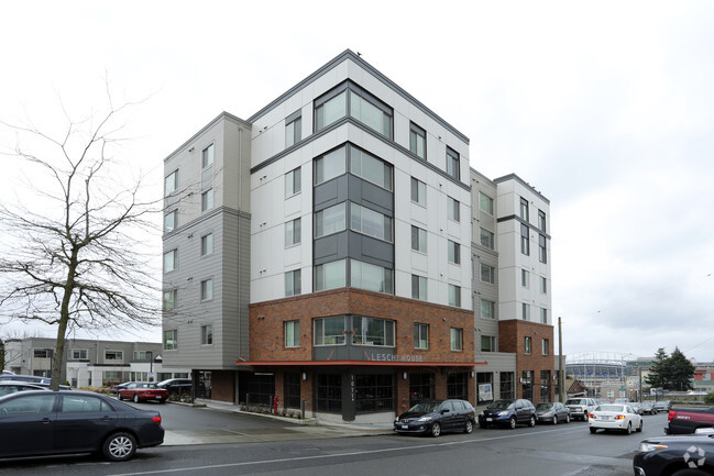 Leschi House - Leschi House Apartments