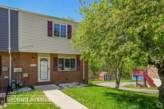 Building Photo - 2016 Denning Way Rental