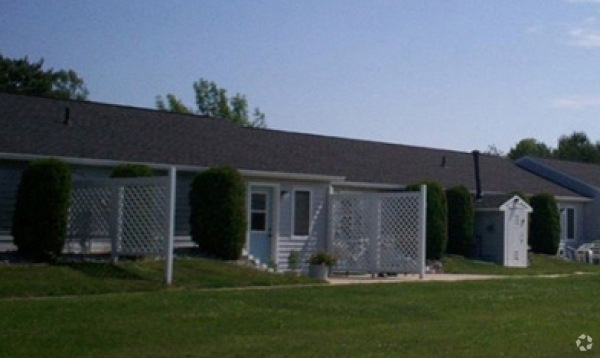 Building Photo - Country Gardens II Apartments