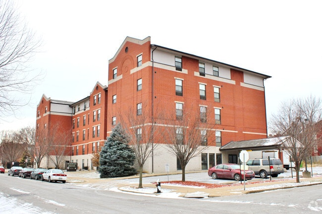 Building Photo - Booth Manor Saint Louis Rental