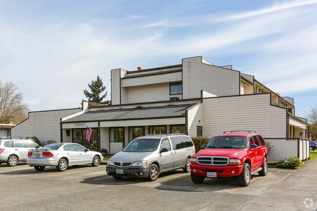 Building Photo - Fremont Village