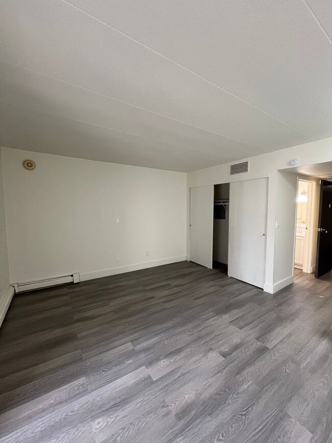 Building Photo - 7290 W Dean Rd