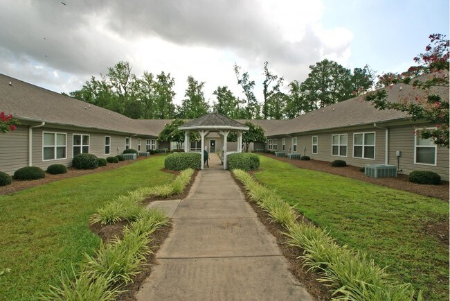 Willow Spring Apartments - Willow Spring Apartments