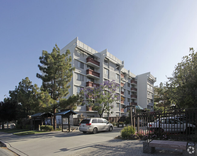 Primary Photo - Fuji Towers Rental