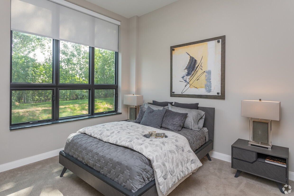 Floor Plan - 2 BR + Den / End (Unit L)