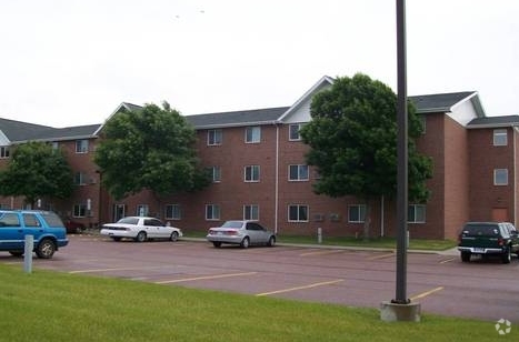 Building Photo - Split Rock Apartments