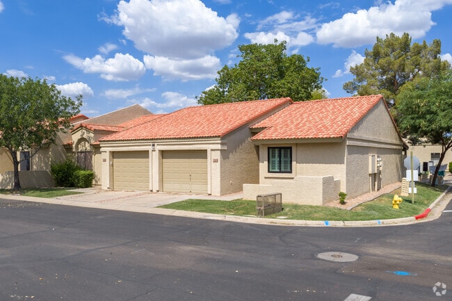 Building Photo - Greenfield Glen
