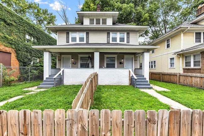 Building Photo - 3628 Birchwood Ave Rental