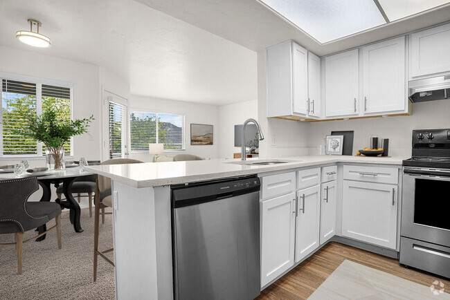 Building Photo - Creekside Village Rental