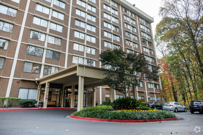 Building Photo - Smyrna Tower Apartments