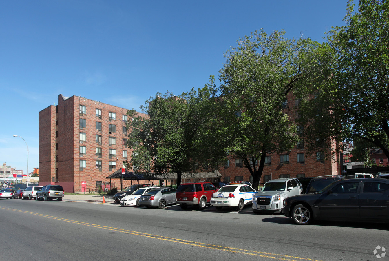 Photo - Borinquen Court Apartments