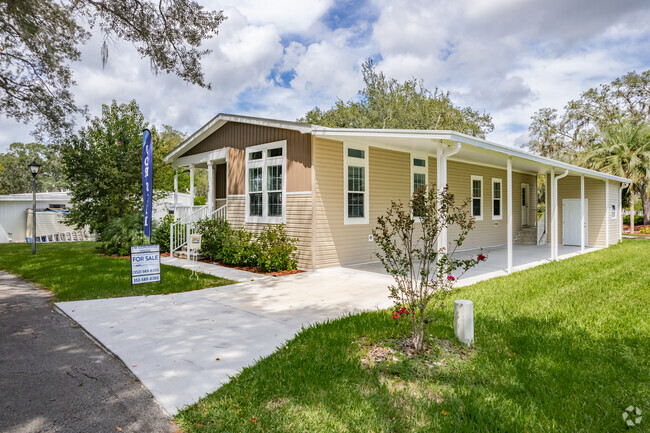 Building Photo - Mid Florida Lakes Rental