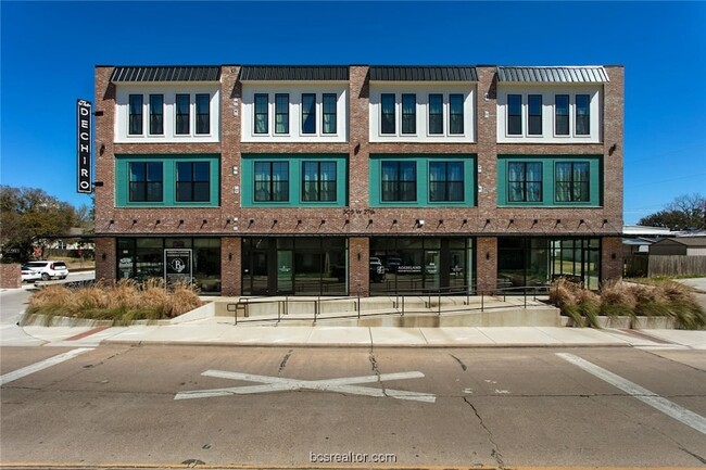 Photo - 305 W 27th St Unit 337 Condo